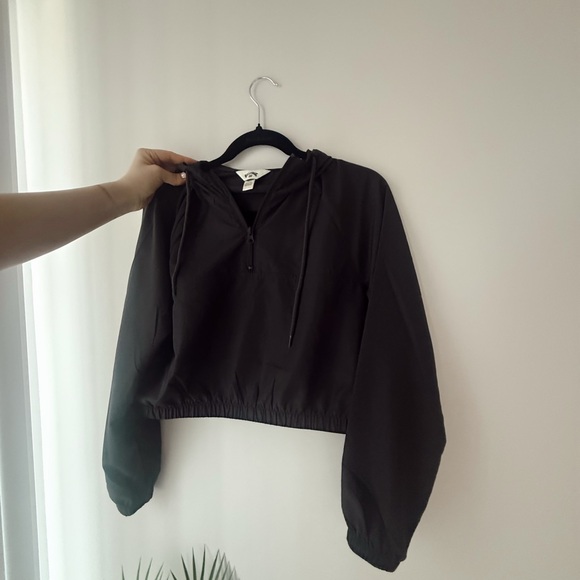 Billabong Tops - BILLABONG NWT windbreaker half zip XS